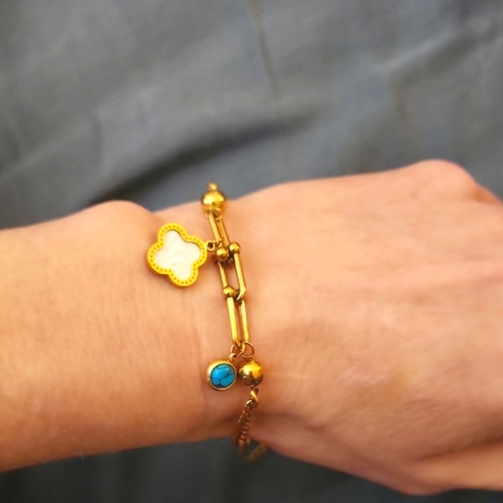 Elegant Gold and White Bracelet